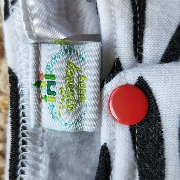 Disney sweater - Picture 2 of 3